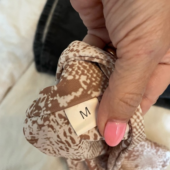 Brand New ZARA Animal Print Bikini Top and Cheeky Bottom. - Picture 8 of 13